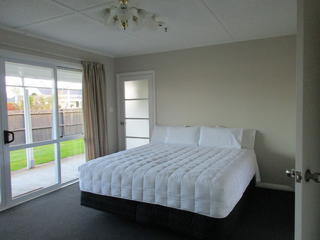 Motel Unit 4